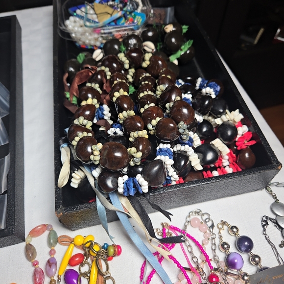 SHOW FLYER LIKE THIS TO BE NOTIFIED OF FUTURE JEWELRY SHOWS!!!!!! - Picture 5 of 7